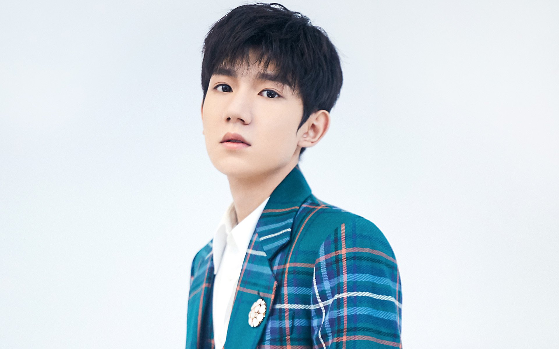 绿茵争锋与篮坛风暴，当德甲王座之战遇见雷霆燎原